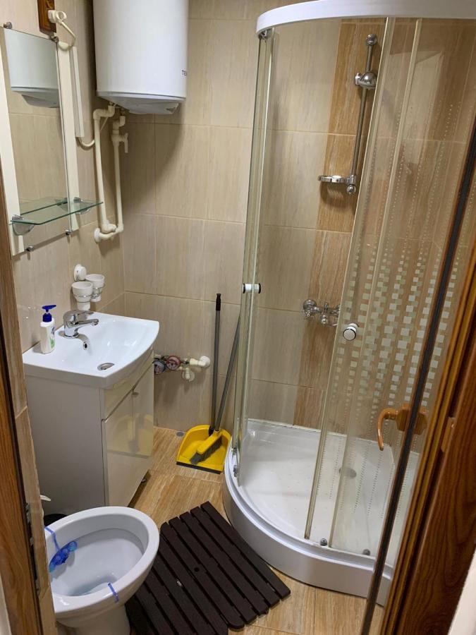 Apartment Darvys Galaţi Екстериор снимка